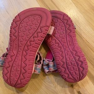 Girls Teva sandals